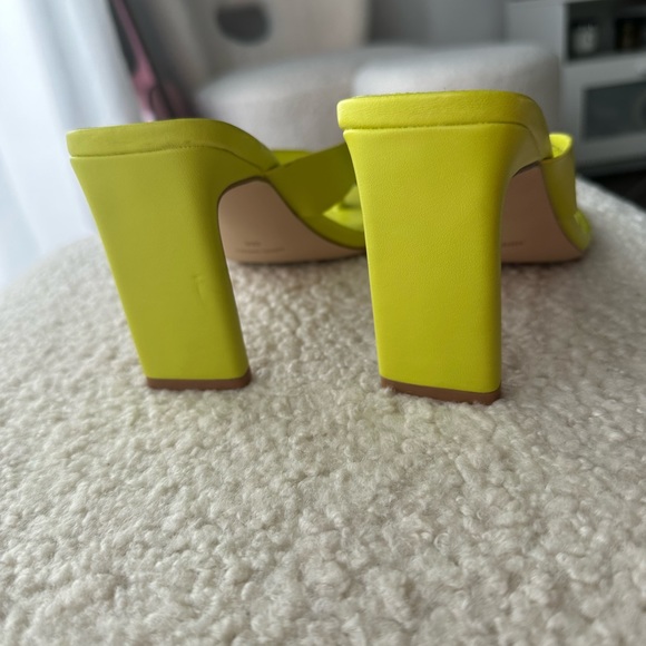 DURLIFE OPEN TOE HEELED SANDALS - Picture 10 of 13